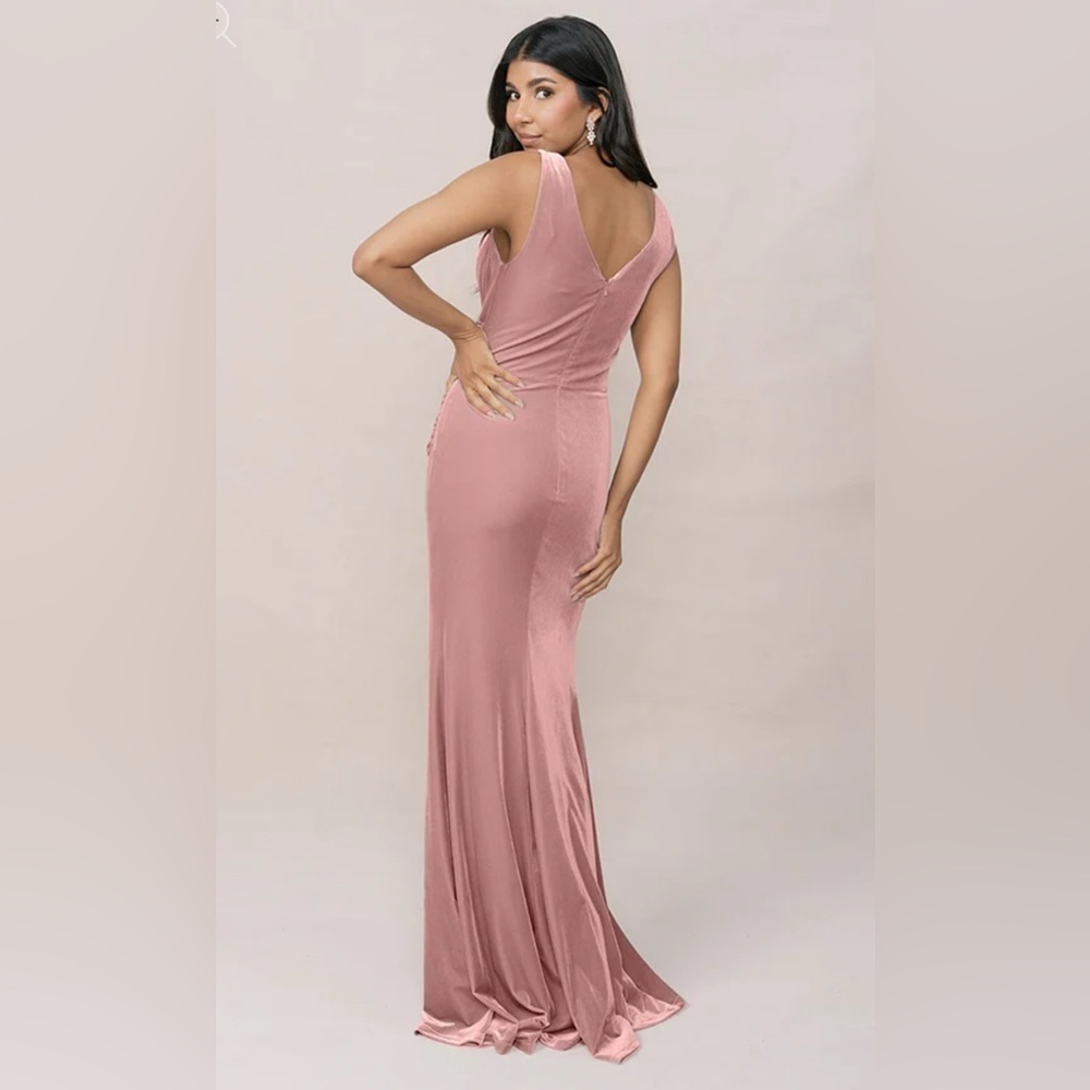 Revelry Dawson Velvet Bridesmaid Dress Elegant Pink Evening Gown Size 0 NWOT - Picture 2 of 10